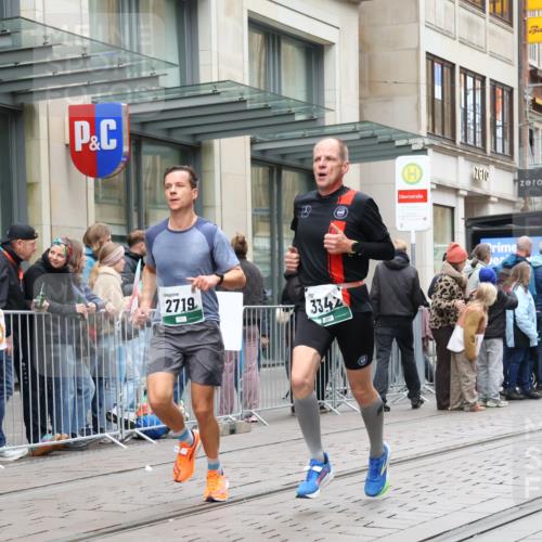 05.10.2025 - 20. swb-Marathon Bremen Strokosch-Dieckow http://msf.ph/oto/9296485 05.10.2025 13:01:02 Ziel 1626, 2545, 2666, 2719, 3150, 3342, 3807, 5132, 6150, 7525, 8747, 8828, 1626, 2545, 2666, 2719, 3150, 3342, 3807, 5132, 6150, 7525, 8747, 8828 meine-sportfotos.de