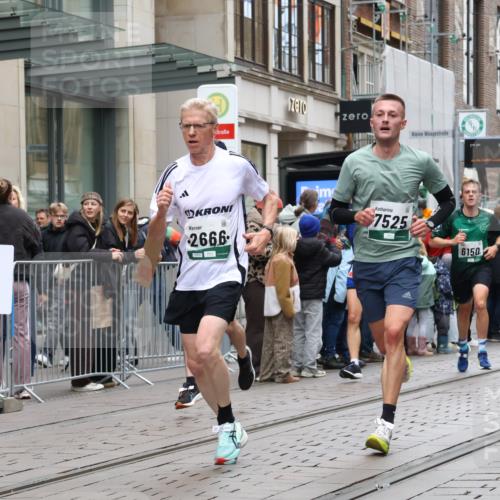 05.10.2025 - 20. swb-Marathon Bremen Strokosch-Dieckow http://msf.ph/oto/9296489 05.10.2025 13:01:03 Ziel 1626, 2545, 2666, 2719, 3150, 3342, 3807, 5132, 6150, 7525, 8747, 8828, 1626, 2545, 2666, 2719, 3150, 3342, 3807, 5132, 6150, 7525, 8747, 8828 meine-sportfotos.de