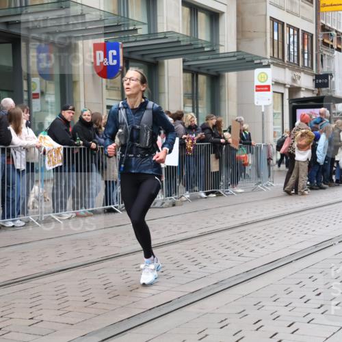 05.10.2025 - 20. swb-Marathon Bremen Strokosch-Dieckow http://msf.ph/oto/9296561 05.10.2025 13:02:10 Ziel 662, 1810, 3327, 6849, 7028, 7170, 662, 1810, 3327, 6849, 7028, 7170 meine-sportfotos.de