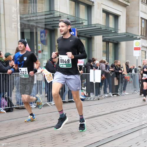 05.10.2025 - 20. swb-Marathon Bremen Strokosch-Dieckow http://msf.ph/oto/9296563 05.10.2025 13:02:16 Ziel 662, 1810, 3054, 3327, 4274, 6849, 7028, 7170, 662, 1810, 3054, 3327, 4274, 6849, 7028, 7170 meine-sportfotos.de