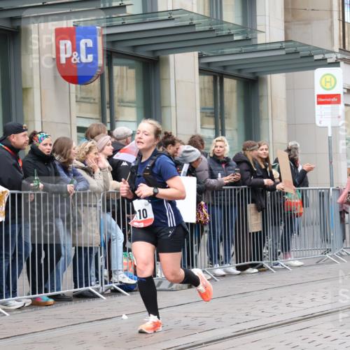 05.10.2025 - 20. swb-Marathon Bremen Strokosch-Dieckow http://msf.ph/oto/9296566 05.10.2025 13:02:18 Ziel 539, 662, 1810, 3054, 3327, 4274, 6849, 7028, 7170, 539, 662, 1810, 3054, 3327, 4274, 6849, 7028, 7170 meine-sportfotos.de