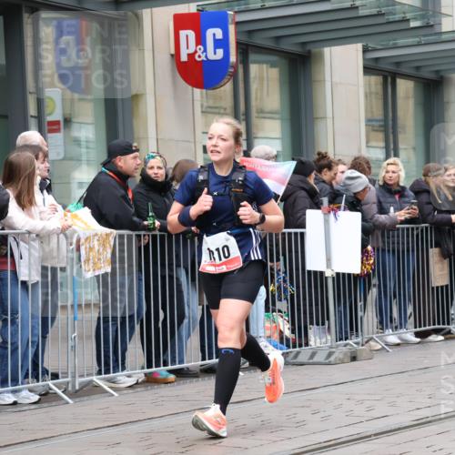 05.10.2025 - 20. swb-Marathon Bremen Strokosch-Dieckow http://msf.ph/oto/9296567 05.10.2025 13:02:18 Ziel 539, 662, 1810, 3054, 3327, 4274, 6849, 7028, 7170, 539, 662, 1810, 3054, 3327, 4274, 6849, 7028, 7170 meine-sportfotos.de
