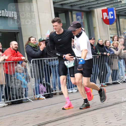 05.10.2025 - 20. swb-Marathon Bremen Strokosch-Dieckow http://msf.ph/oto/9296583 05.10.2025 13:02:30 Ziel 288, 539, 2585, 3054, 3197, 3381, 4274, 7028, 7170, 288, 539, 2585, 3054, 3197, 3381, 4274, 7028, 7170 meine-sportfotos.de