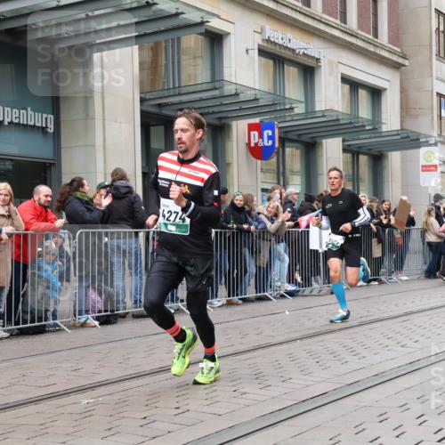 05.10.2025 - 20. swb-Marathon Bremen Strokosch-Dieckow http://msf.ph/oto/9296586 05.10.2025 13:02:33 Ziel 45, 288, 539, 2141, 2585, 3054, 3197, 3381, 4274, 4629, 45, 288, 539, 2141, 2585, 3054, 3197, 3381, 4274, 4629 meine-sportfotos.de