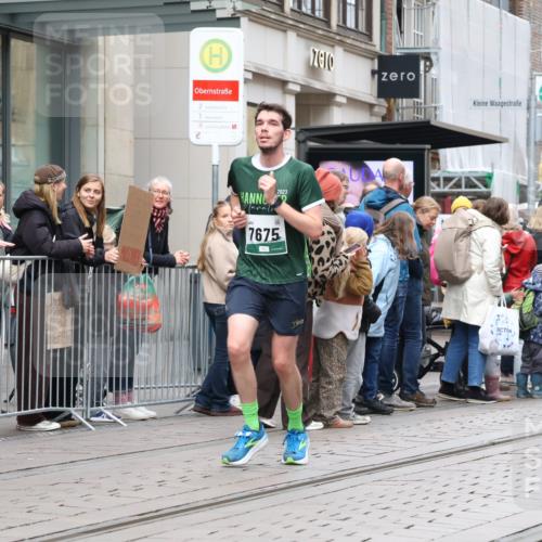 05.10.2025 - 20. swb-Marathon Bremen Strokosch-Dieckow http://msf.ph/oto/9296627 05.10.2025 13:02:54 Ziel 45, 2036, 2141, 2939, 4629, 5831, 7526, 7675, 45, 2036, 2141, 2939, 4629, 5831, 7526, 7675 meine-sportfotos.de