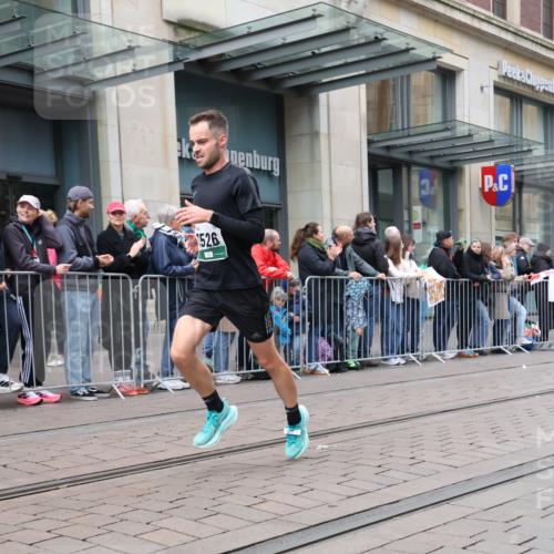05.10.2025 - 20. swb-Marathon Bremen Strokosch-Dieckow http://msf.ph/oto/9296637 05.10.2025 13:03:07 Ziel 635, 2613, 4758, 4786, 5588, 5831, 7526, 635, 2613, 4758, 4786, 5588, 5831, 7526 meine-sportfotos.de