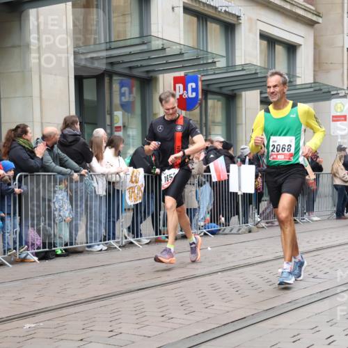 05.10.2025 - 20. swb-Marathon Bremen Strokosch-Dieckow http://msf.ph/oto/9296704 05.10.2025 13:03:54 Ziel 329, 706, 1652, 2068, 2472, 2482, 2643, 2656, 3320, 4848, 6295, 7070, 7583, 7735, 7900, 8013, 329, 706, 1652, 2068, 2472, 2482, 2643, 2656, 3320, 4848, 6295, 7070, 7583, 7735, 7900, 8013 meine-sportfotos.de
