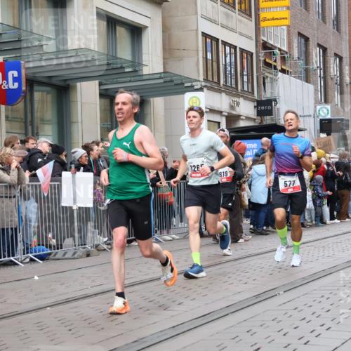 05.10.2025 - 20. swb-Marathon Bremen Strokosch-Dieckow http://msf.ph/oto/9296764 05.10.2025 13:04:27 Ziel 109, 577, 819, 1265, 2057, 2188, 4966, 6463, 7176, 109, 577, 819, 1265, 2057, 2188, 4966, 6463, 7176 meine-sportfotos.de