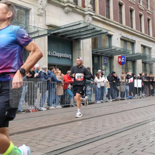 05.10.2025 - 20. swb-Marathon Bremen Strokosch-Dieckow http://msf.ph/oto/9296774 05.10.2025 13:04:30 Ziel 109, 577, 819, 1123, 1265, 2057, 2188, 4966, 6463, 7176, 8729, 109, 577, 819, 1123, 1265, 2057, 2188, 4966, 6463, 7176, 8729 meine-sportfotos.de