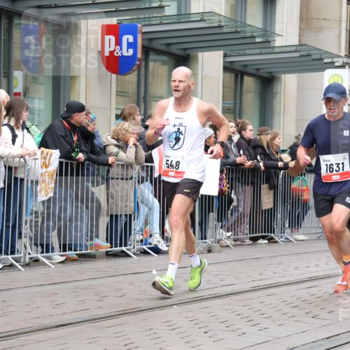 05.10.2025 - 20. swb-Marathon Bremen Strokosch-Dieckow http://msf.ph/oto/9296805 05.10.2025 13:04:48 Ziel 236, 548, 685, 917, 1123, 1196, 1607, 1631, 4291, 5103, 7987, 8729, 9114, 236, 548, 685, 917, 1123, 1196, 1607, 1631, 4291, 5103, 7987, 8729, 9114 meine-sportfotos.de