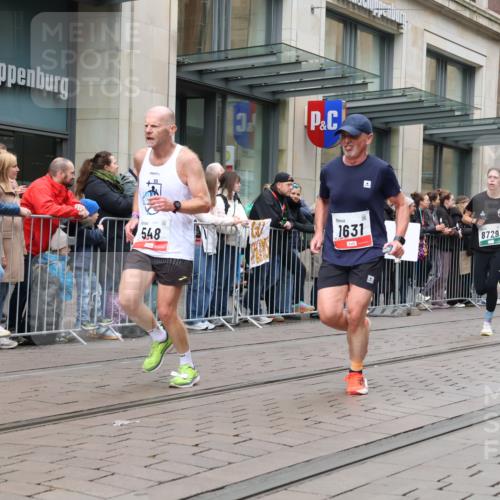 05.10.2025 - 20. swb-Marathon Bremen Strokosch-Dieckow http://msf.ph/oto/9296808 05.10.2025 13:04:49 Ziel 236, 548, 685, 917, 1123, 1196, 1607, 1631, 4291, 5103, 7987, 8729, 9114, 236, 548, 685, 917, 1123, 1196, 1607, 1631, 4291, 5103, 7987, 8729, 9114 meine-sportfotos.de