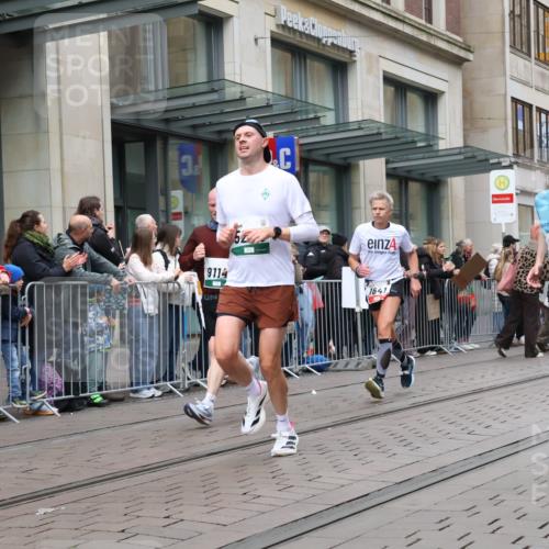 05.10.2025 - 20. swb-Marathon Bremen Strokosch-Dieckow http://msf.ph/oto/9296831 05.10.2025 13:05:09 Ziel 236, 907, 1307, 1607, 1641, 2092, 2249, 2360, 2974, 2990, 3819, 4313, 5264, 6251, 7831, 7987, 8507, 8923, 9114, 236, 907, 1307, 1607, 1641, 2092, 2249, 2360, 2974, 2990, 3819, 4313, 5264, 6251, 7831, 7987, 8507, 8923, 9114 meine-sportfotos.de