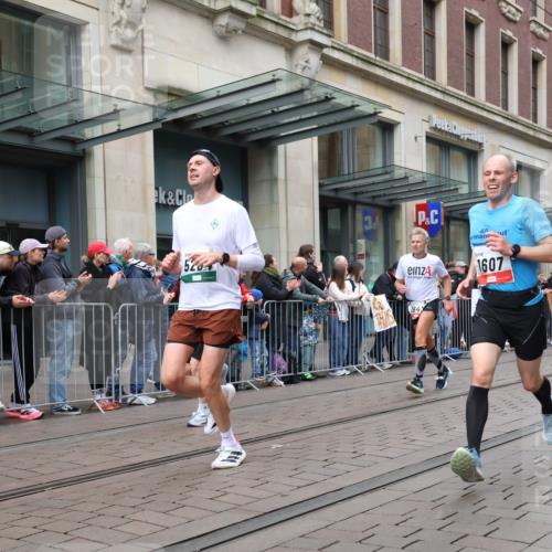 05.10.2025 - 20. swb-Marathon Bremen Strokosch-Dieckow http://msf.ph/oto/9296833 05.10.2025 13:05:10 Ziel 907, 1307, 1607, 1641, 2092, 2249, 2360, 2974, 2988, 2990, 3819, 4255, 4313, 5264, 6251, 7831, 7987, 8507, 8923, 9114, 907, 1307, 1607, 1641, 2092, 2249, 2360, 2974, 2988, 2990, 3819, 4255, 4313, 5264, 6251, 7831, 7987, 8507, 8923, 9114 meine-sportfotos.de