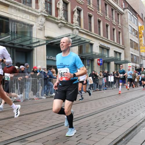 05.10.2025 - 20. swb-Marathon Bremen Strokosch-Dieckow http://msf.ph/oto/9296835 05.10.2025 13:05:10 Ziel 907, 1307, 1607, 1641, 2092, 2249, 2360, 2974, 2988, 2990, 3819, 4255, 4313, 5264, 6251, 7831, 7987, 8507, 8923, 9114, 907, 1307, 1607, 1641, 2092, 2249, 2360, 2974, 2988, 2990, 3819, 4255, 4313, 5264, 6251, 7831, 7987, 8507, 8923, 9114 meine-sportfotos.de