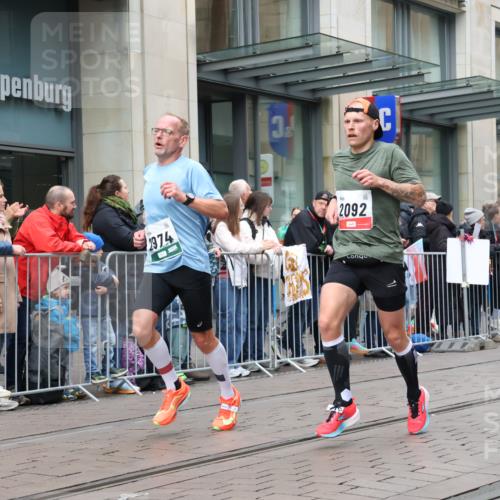 05.10.2025 - 20. swb-Marathon Bremen Strokosch-Dieckow http://msf.ph/oto/9296841 05.10.2025 13:05:12 Ziel 907, 1307, 1607, 1641, 2092, 2249, 2360, 2974, 2988, 2990, 3819, 4255, 4313, 4353, 5264, 6251, 7831, 7987, 8507, 8923, 9114, 907, 1307, 1607, 1641, 2092, 2249, 2360, 2974, 2988, 2990, 3819, 4255, 4313, 4353, 5264, 6251, 7831, 7987, 8507, 8923, 9114 meine-sportfotos.de