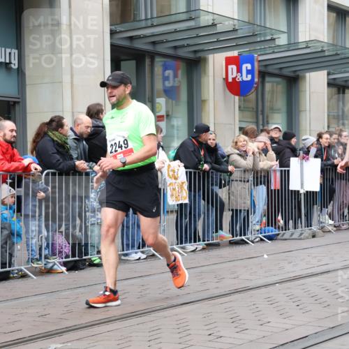 05.10.2025 - 20. swb-Marathon Bremen Strokosch-Dieckow http://msf.ph/oto/9296859 05.10.2025 13:05:19 Ziel 609, 852, 907, 1307, 1641, 1790, 2013, 2249, 2360, 2988, 2990, 4255, 4353, 4962, 5599, 6251, 8923, 609, 852, 907, 1307, 1641, 1790, 2013, 2249, 2360, 2988, 2990, 4255, 4353, 4962, 5599, 6251, 8923 meine-sportfotos.de