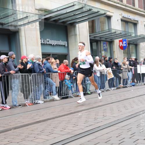 05.10.2025 - 20. swb-Marathon Bremen Strokosch-Dieckow http://msf.ph/oto/9296862 05.10.2025 13:05:24 Ziel 609, 642, 852, 1307, 1790, 2013, 2249, 2988, 4255, 4353, 4962, 5599, 6251, 8244, 8897, 8923, 609, 642, 852, 1307, 1790, 2013, 2249, 2988, 4255, 4353, 4962, 5599, 6251, 8244, 8897, 8923 meine-sportfotos.de
