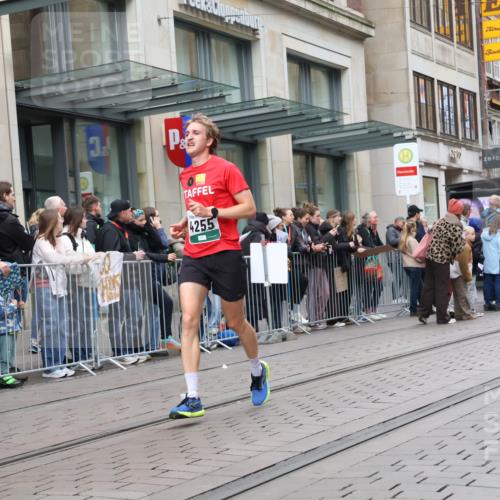 05.10.2025 - 20. swb-Marathon Bremen Strokosch-Dieckow http://msf.ph/oto/9296865 05.10.2025 13:05:27 Ziel 609, 642, 852, 1307, 1790, 2013, 2249, 2872, 2988, 4255, 4353, 4962, 5599, 6251, 7647, 8244, 8897, 8923, 609, 642, 852, 1307, 1790, 2013, 2249, 2872, 2988, 4255, 4353, 4962, 5599, 6251, 7647, 8244, 8897, 8923 meine-sportfotos.de