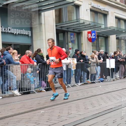05.10.2025 - 20. swb-Marathon Bremen Strokosch-Dieckow http://msf.ph/oto/9296873 05.10.2025 13:05:31 Ziel 609, 642, 852, 1307, 1790, 2013, 2249, 2872, 2988, 4255, 4353, 4962, 5599, 6251, 7492, 7647, 8244, 8897, 609, 642, 852, 1307, 1790, 2013, 2249, 2872, 2988, 4255, 4353, 4962, 5599, 6251, 7492, 7647, 8244, 8897 meine-sportfotos.de