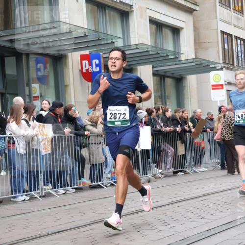 05.10.2025 - 20. swb-Marathon Bremen Strokosch-Dieckow http://msf.ph/oto/9296897 05.10.2025 13:05:46 Ziel 642, 2872, 6431, 6632, 6877, 7492, 7647, 8244, 8630, 8897, 8907, 642, 2872, 6431, 6632, 6877, 7492, 7647, 8244, 8630, 8897, 8907 meine-sportfotos.de