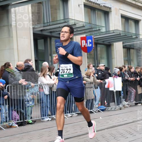 05.10.2025 - 20. swb-Marathon Bremen Strokosch-Dieckow http://msf.ph/oto/9296898 05.10.2025 13:05:47 Ziel 2872, 6431, 6632, 6877, 7492, 7647, 8244, 8630, 8897, 8907, 2872, 6431, 6632, 6877, 7492, 7647, 8244, 8630, 8897, 8907 meine-sportfotos.de