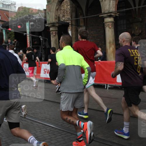 05.10.2025 - 20. swb-Marathon Bremen Yannick Fuchs http://msf.ph/oto/9306382 05.10.2025 11:40:20 Ziel  meine-sportfotos.de