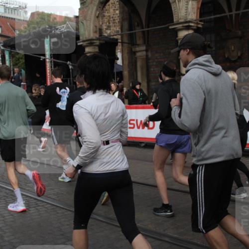 05.10.2025 - 20. swb-Marathon Bremen Yannick Fuchs http://msf.ph/oto/9306404 05.10.2025 11:40:28 Ziel  meine-sportfotos.de