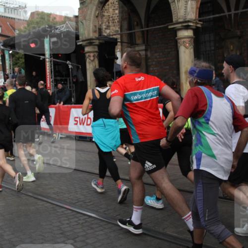 05.10.2025 - 20. swb-Marathon Bremen Yannick Fuchs http://msf.ph/oto/9306412 05.10.2025 11:40:30 Ziel  meine-sportfotos.de