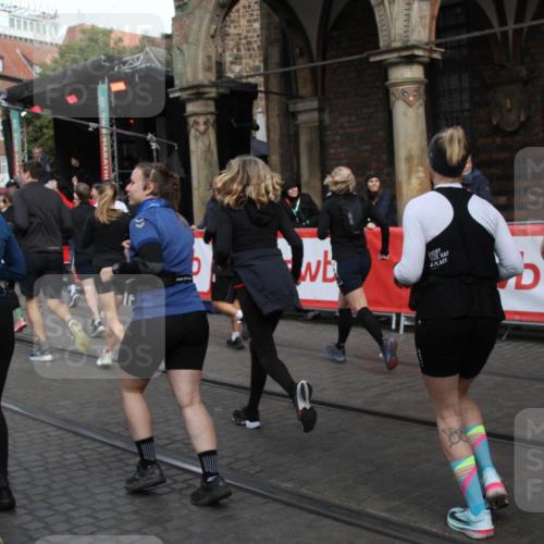 05.10.2025 - 20. swb-Marathon Bremen Yannick Fuchs http://msf.ph/oto/9306423 05.10.2025 11:40:34 Ziel  meine-sportfotos.de