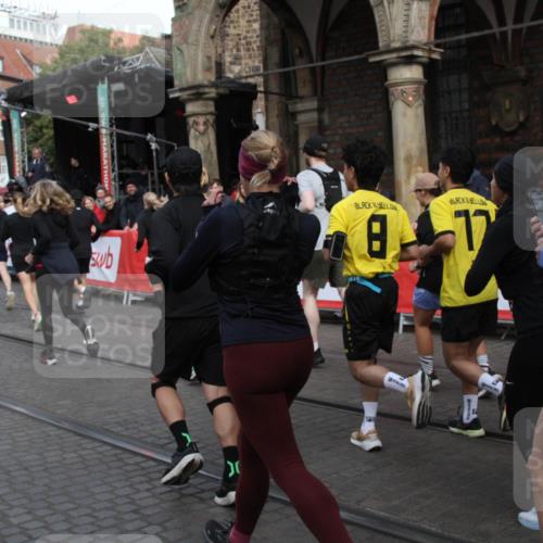05.10.2025 - 20. swb-Marathon Bremen Yannick Fuchs http://msf.ph/oto/9306426 05.10.2025 11:40:35 Ziel  meine-sportfotos.de