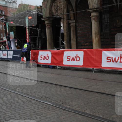 05.10.2025 - 20. swb-Marathon Bremen Yannick Fuchs http://msf.ph/oto/9306529 05.10.2025 11:59:37 Ziel  meine-sportfotos.de