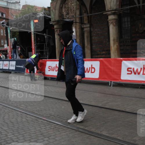 05.10.2025 - 20. swb-Marathon Bremen Yannick Fuchs http://msf.ph/oto/9306535 05.10.2025 11:59:40 Ziel  meine-sportfotos.de