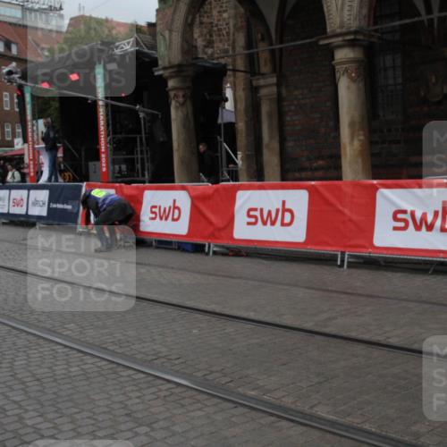 05.10.2025 - 20. swb-Marathon Bremen Yannick Fuchs http://msf.ph/oto/9306547 05.10.2025 11:59:49 Ziel  meine-sportfotos.de