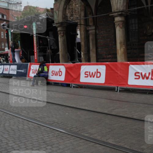 05.10.2025 - 20. swb-Marathon Bremen Yannick Fuchs http://msf.ph/oto/9306575 05.10.2025 12:00:01 Ziel  meine-sportfotos.de