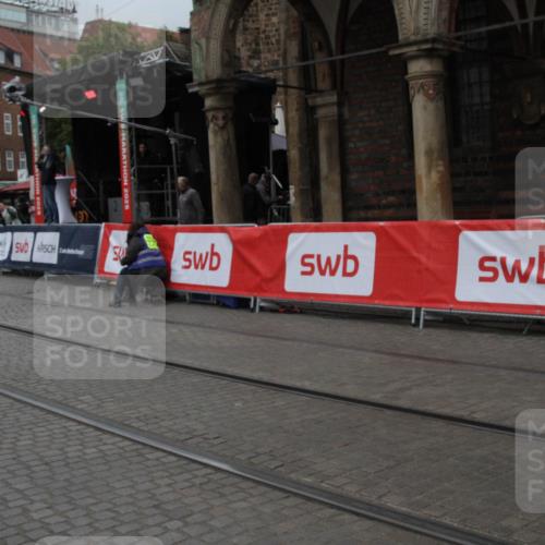 05.10.2025 - 20. swb-Marathon Bremen Yannick Fuchs http://msf.ph/oto/9306580 05.10.2025 12:00:03 Ziel  meine-sportfotos.de