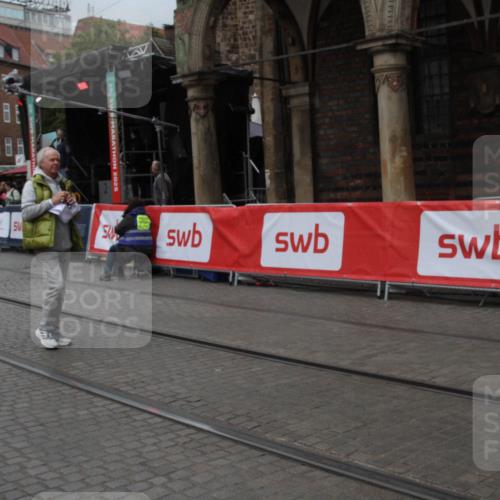 05.10.2025 - 20. swb-Marathon Bremen Yannick Fuchs http://msf.ph/oto/9306599 05.10.2025 12:00:06 Ziel  meine-sportfotos.de