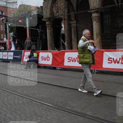 05.10.2025 - 20. swb-Marathon Bremen Yannick Fuchs http://msf.ph/oto/9306613 05.10.2025 12:00:09 Ziel  meine-sportfotos.de