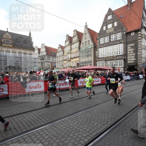 05.10.2025 - 20. swb-Marathon Bremen Yannick Fuchs http://msf.ph/oto/9306634 05.10.2025 10:52:03 Ziel 9683, 10380, 10581, 10625, 10817, 11136, 11273, 11325 meine-sportfotos.de