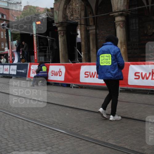 05.10.2025 - 20. swb-Marathon Bremen Yannick Fuchs http://msf.ph/oto/9306639 05.10.2025 12:00:13 Ziel  meine-sportfotos.de