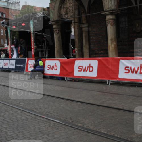 05.10.2025 - 20. swb-Marathon Bremen Yannick Fuchs http://msf.ph/oto/9306696 05.10.2025 12:00:24 Ziel  meine-sportfotos.de