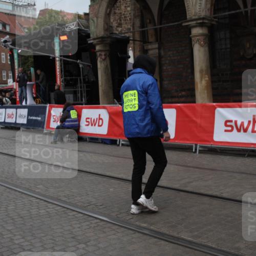 05.10.2025 - 20. swb-Marathon Bremen Yannick Fuchs http://msf.ph/oto/9306721 05.10.2025 12:00:29 Ziel  meine-sportfotos.de