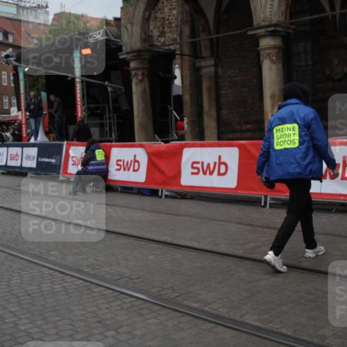 05.10.2025 - 20. swb-Marathon Bremen Yannick Fuchs http://msf.ph/oto/9306725 05.10.2025 12:00:30 Ziel  meine-sportfotos.de