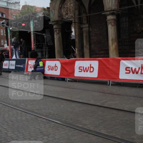 05.10.2025 - 20. swb-Marathon Bremen Yannick Fuchs http://msf.ph/oto/9306757 05.10.2025 12:00:37 Ziel  meine-sportfotos.de
