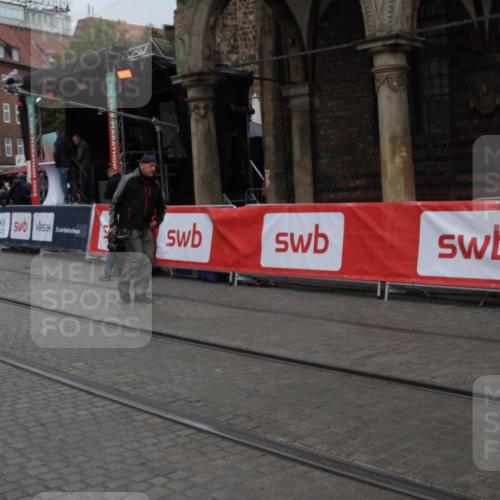 05.10.2025 - 20. swb-Marathon Bremen Yannick Fuchs http://msf.ph/oto/9306780 05.10.2025 12:00:42 Ziel  meine-sportfotos.de