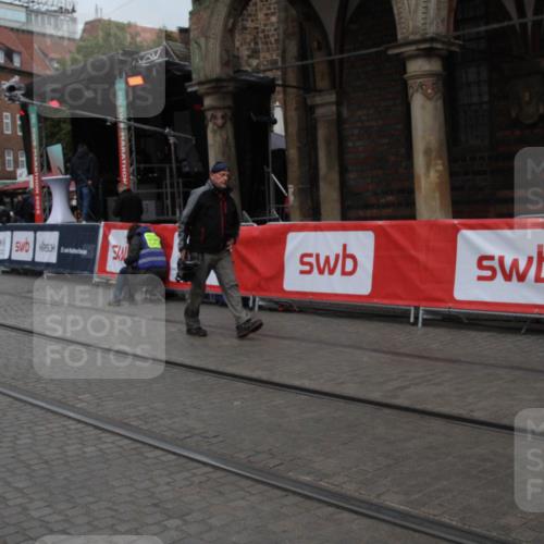 05.10.2025 - 20. swb-Marathon Bremen Yannick Fuchs http://msf.ph/oto/9306782 05.10.2025 12:00:43 Ziel  meine-sportfotos.de
