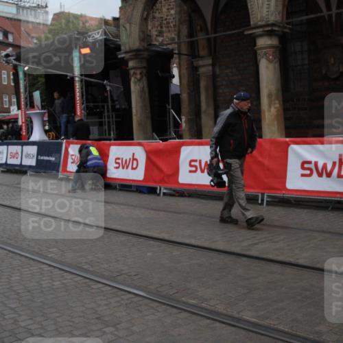 05.10.2025 - 20. swb-Marathon Bremen Yannick Fuchs http://msf.ph/oto/9306789 05.10.2025 12:00:45 Ziel  meine-sportfotos.de