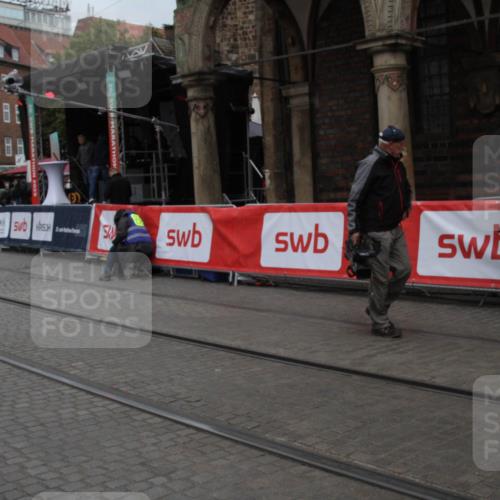 05.10.2025 - 20. swb-Marathon Bremen Yannick Fuchs http://msf.ph/oto/9306791 05.10.2025 12:00:45 Ziel  meine-sportfotos.de