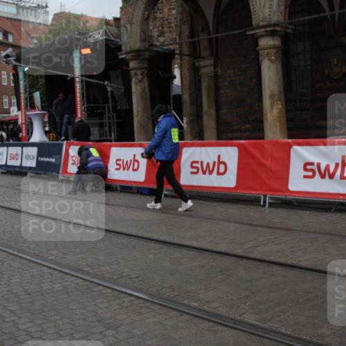 05.10.2025 - 20. swb-Marathon Bremen Yannick Fuchs http://msf.ph/oto/9306801 05.10.2025 12:00:48 Ziel  meine-sportfotos.de