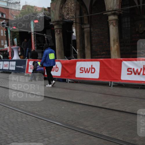 05.10.2025 - 20. swb-Marathon Bremen Yannick Fuchs http://msf.ph/oto/9306805 05.10.2025 12:00:49 Ziel  meine-sportfotos.de