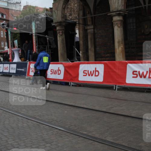 05.10.2025 - 20. swb-Marathon Bremen Yannick Fuchs http://msf.ph/oto/9306807 05.10.2025 12:00:49 Ziel  meine-sportfotos.de